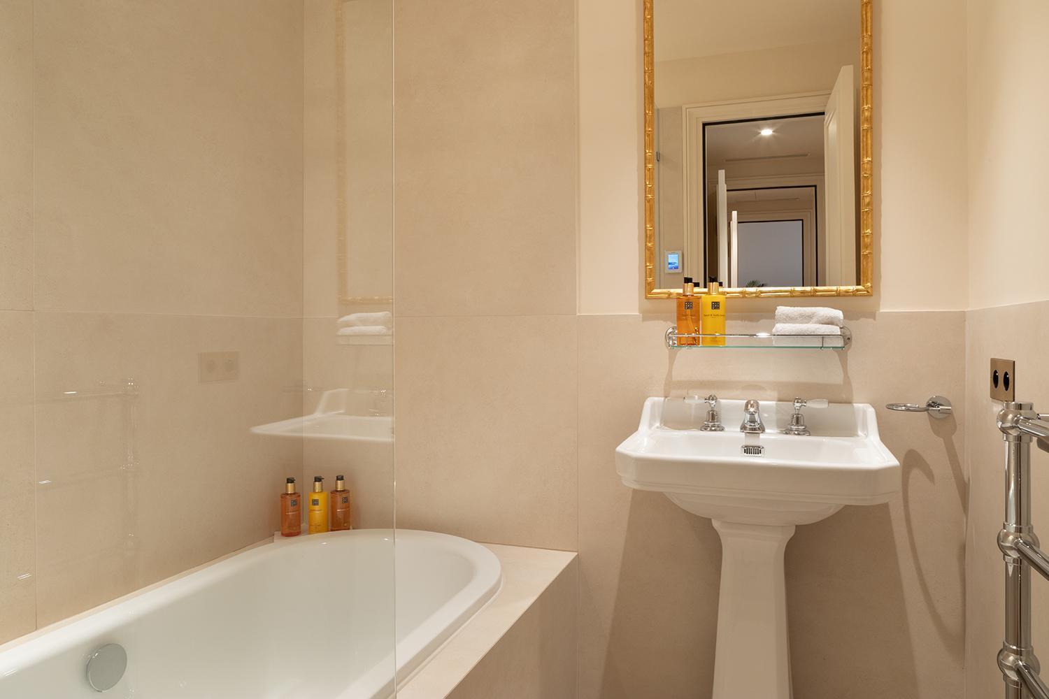 Pick A Flat'S Apartements With Services In Louvre - Rue Des Halles Paris Eksteriør billede